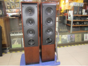 KEF  REFEREN  SERIES  MODEL FOUR