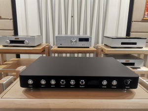 德国 TRINITY Reference Preamp 前级