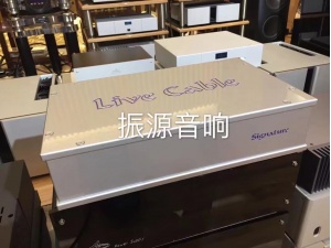 荷兰 LiveCable SIGNATURE 电源插板